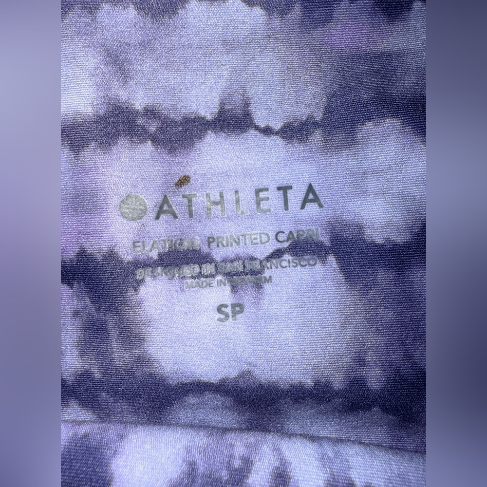 Athleta Elation Printed Capri Leggings Small Petite Purple - Picture 2 of 9